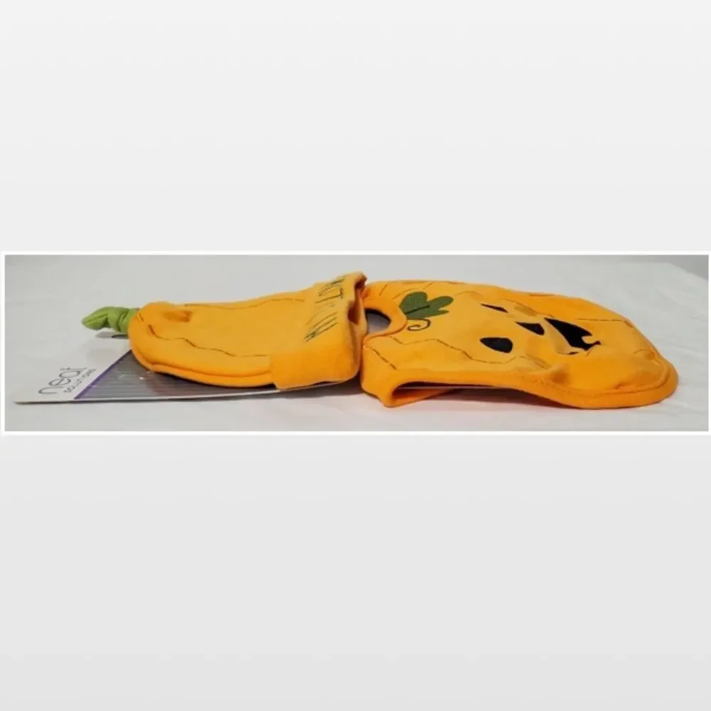 New Neat Solutions Bib & Hat Baby OS Orange Pumpkin Halloween Kid Set NWT Unisex
